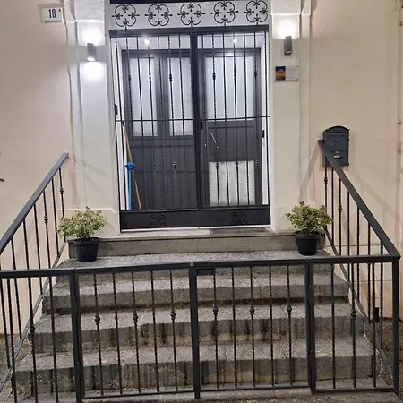 Al Teatro Nyaraló *